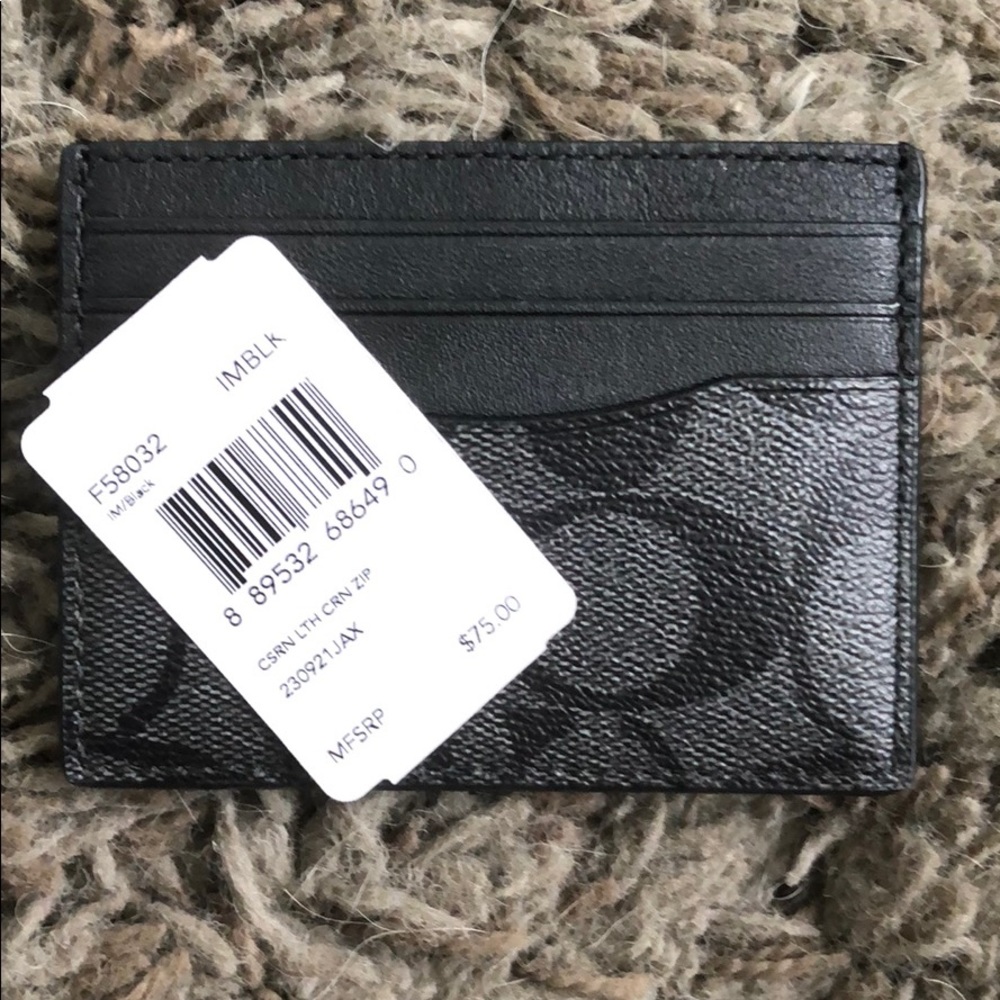 Coach Cardholder - Picture 4 of 4
